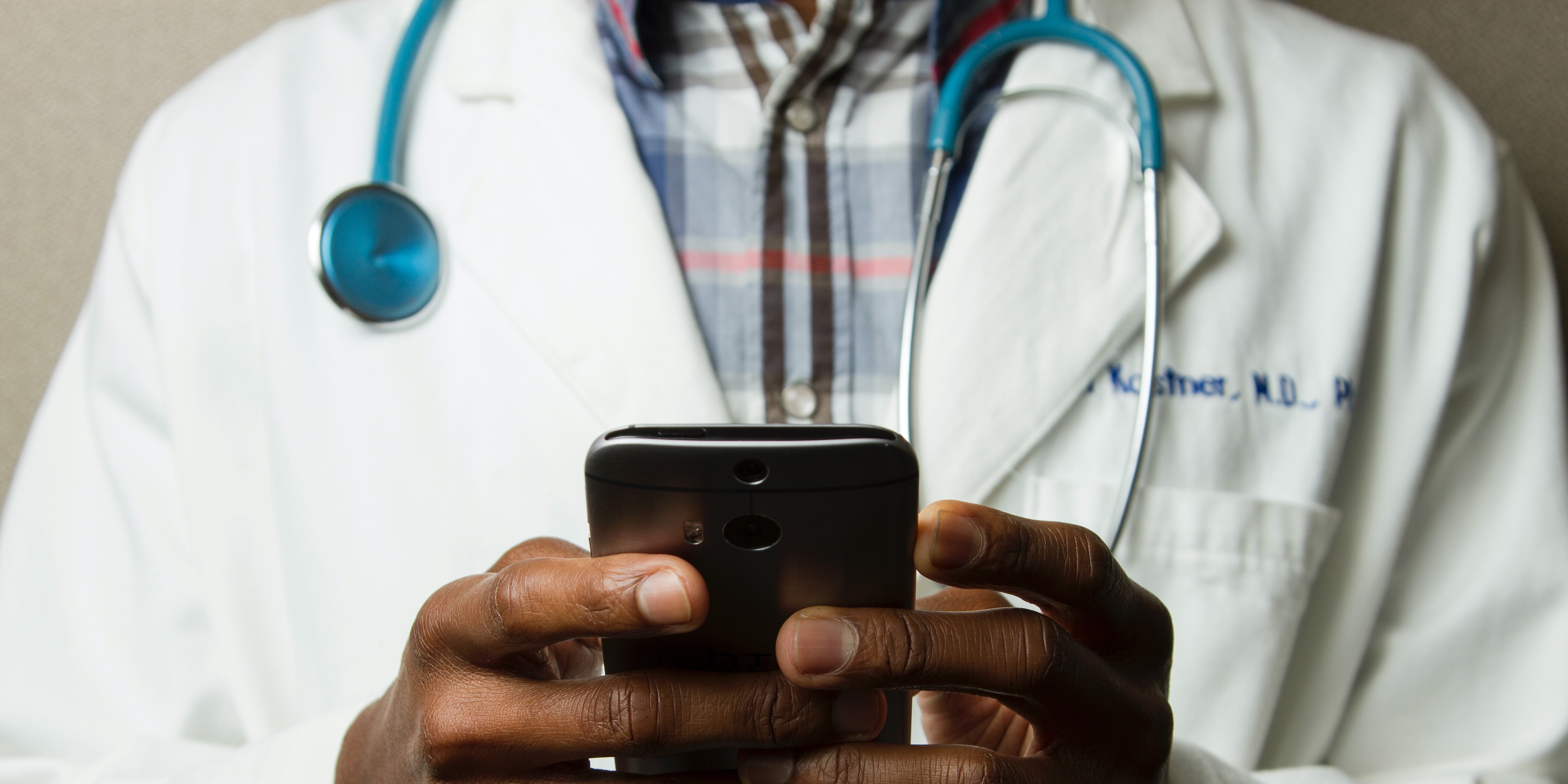 Jadwalkan janji dengan dokter Klinik Google